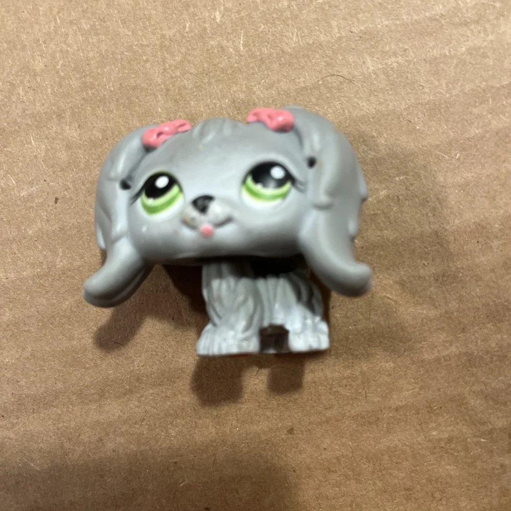 Littlest Pet Shop #193 grey gray maltese green eyes pink bows